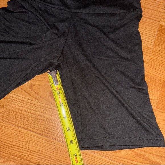 One Step Up Women's Black Biker Shorts Size Small - Picture 6 of 6
